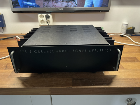Electrocompaniet 2 channel Audio Power Amplifier