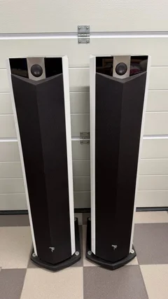 Focal Chorus 826W + Rotel RA-1570 – kan säljas separat