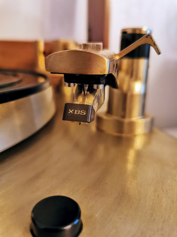 Empire Troubador 598