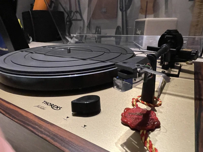 Thorens TD-147 Jubilee, nr 027 Thorens TD-147 Jubilee, nr 027 - Bild 6 av 6