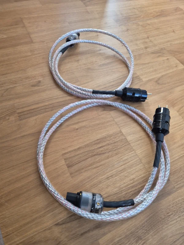 Nordost Valhalla - Bild 1 av 2