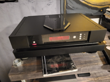 Rega Saturn -R