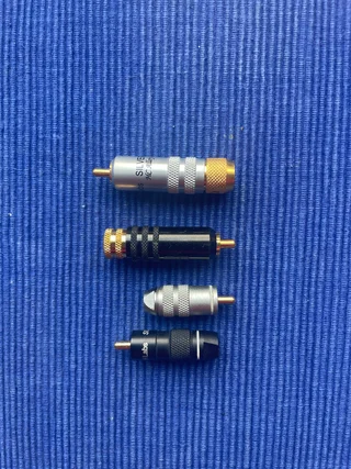 RCA-kontakter