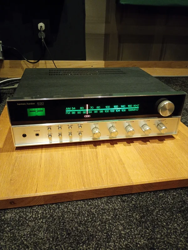 Harman Kardon 630 twin powered Harman Kardon 630 twin powered - Bild 1 av 3