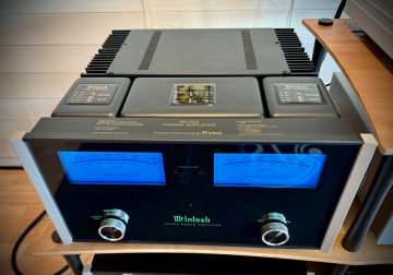 McIntosh MC302 Solid-State Slutsteg - Demoex