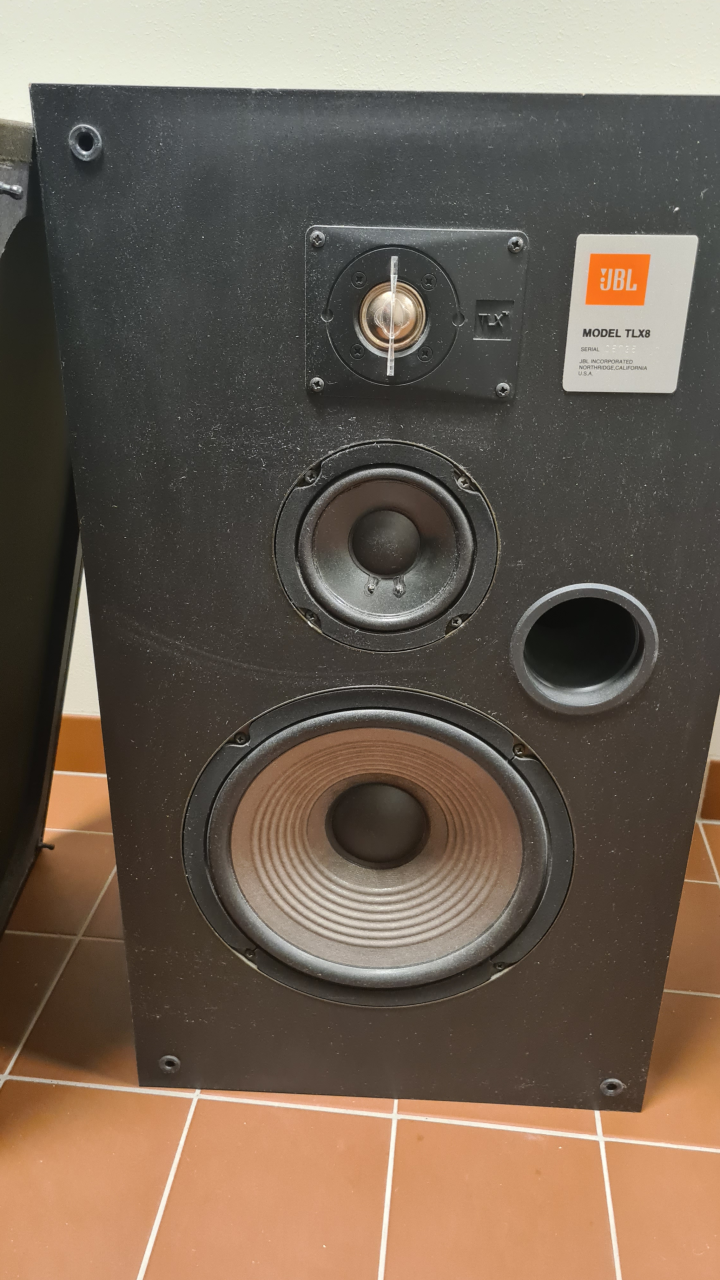 JBL TLX8