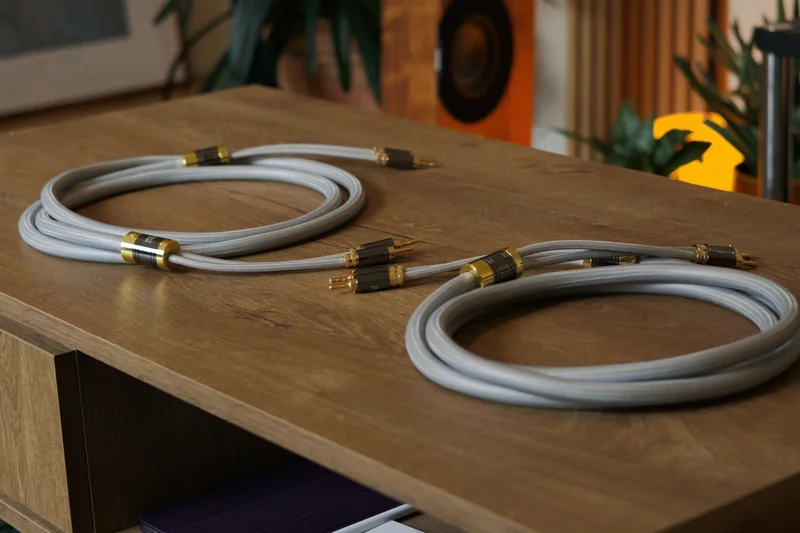 Garderobsrensning (AudioQuest, Ludic, NAD) - Bild 7 av 8