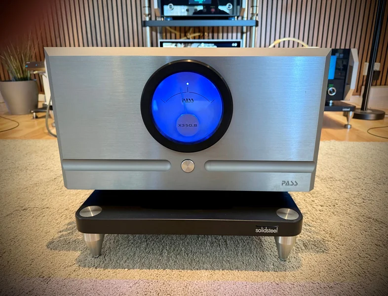 Pass Labs X350.8 - Pre-owned - Image 3 of 4