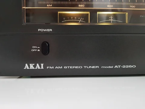 AKAI AT 2250 Analog Stereotuner