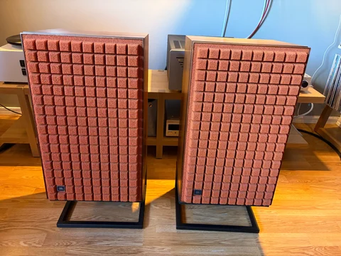 JBL L100