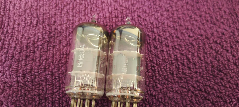Matchat par Telefunken ECC81 (NOS) med 45-graders "O" getter - Bild 5 av 7