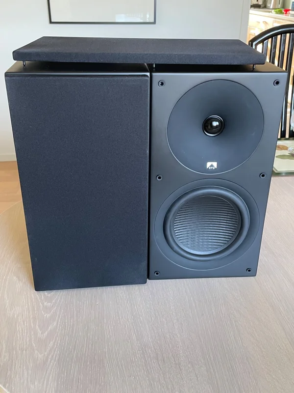 XTZ Spirit 4 XTZ Spirit 4 - Bild 1 av 2