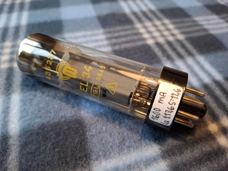 RFT EL34 6CA7 Thin Base O getter NOS Matchad kvartett  - Bild 5 av 7