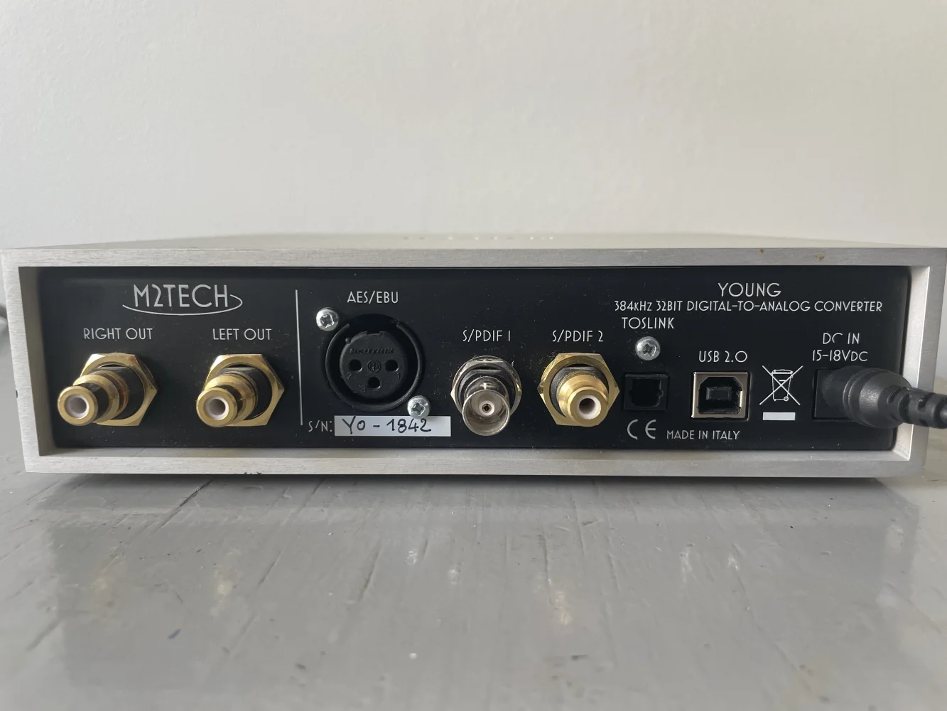M2Tech Young M2Tech Young - Bild 2 av 2