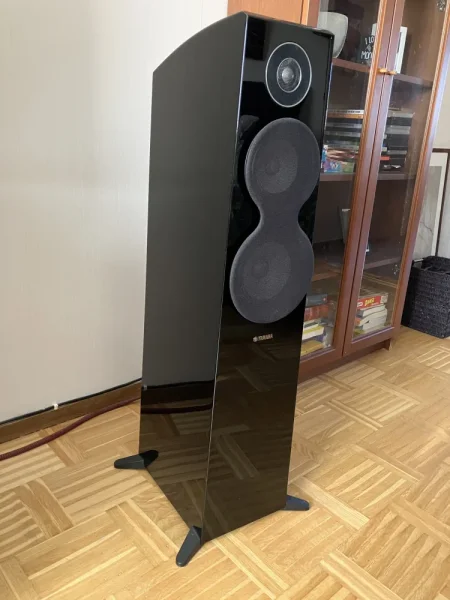 Yamaha NS-F700 - Bild 2 av 3