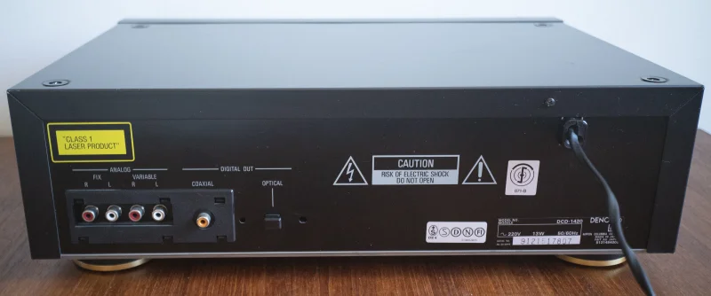 Denon DCD-1420 Compact Disc Player (1989) - Bild 4 av 5