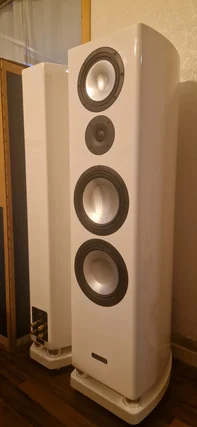 Canton reference 3.2 