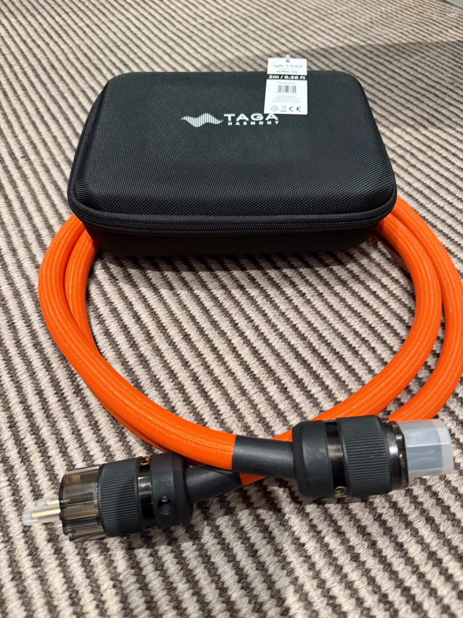 Taga Harmony Gold 2m Taga Harmony Gold 2m - Bild 1 av 1