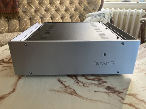 First Watt F7 - slutsteg