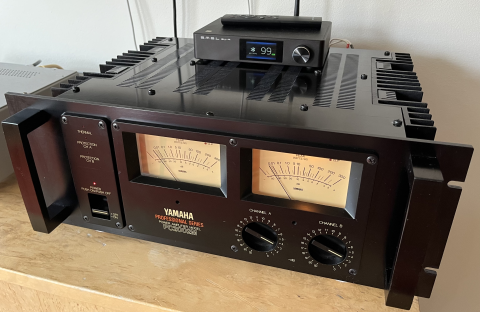 Yamaha PC2002M 