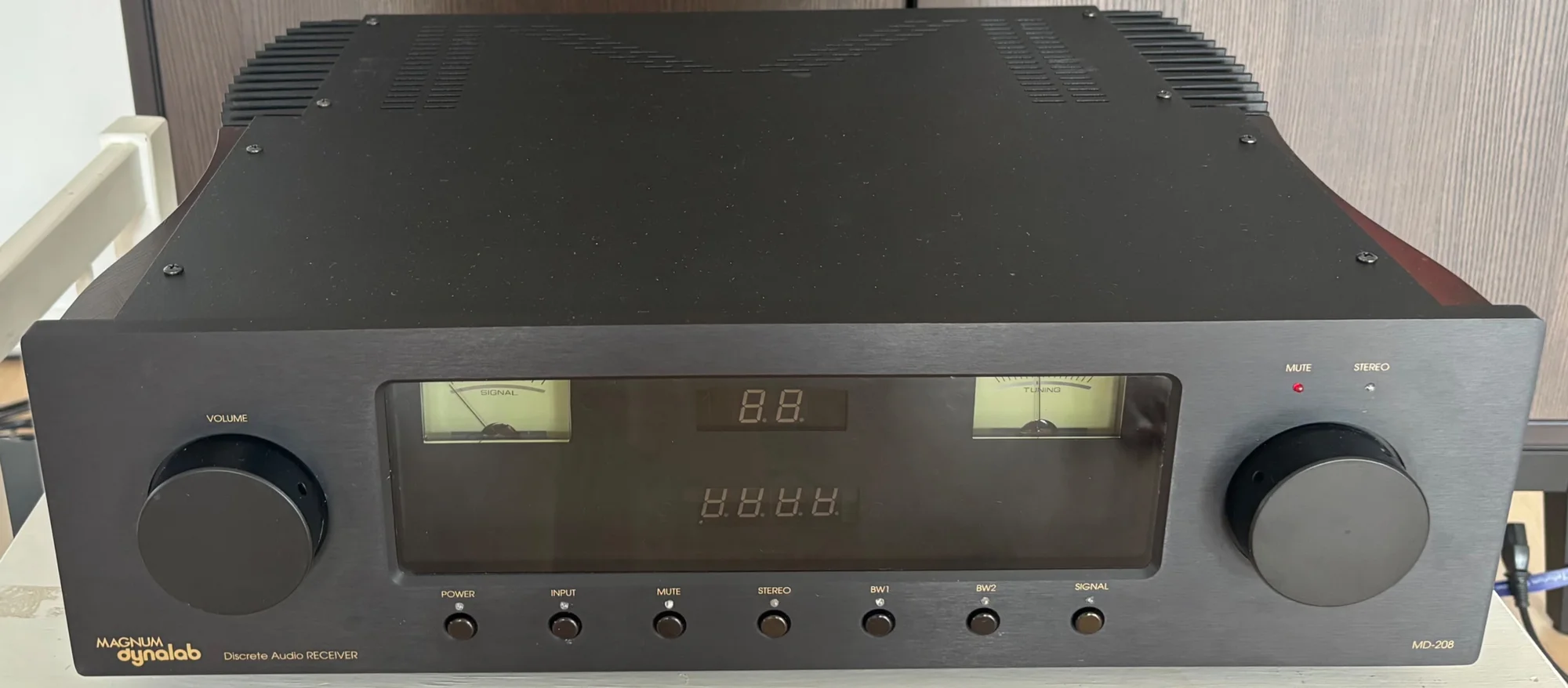 Magnum Dynalab MD-208 receiver