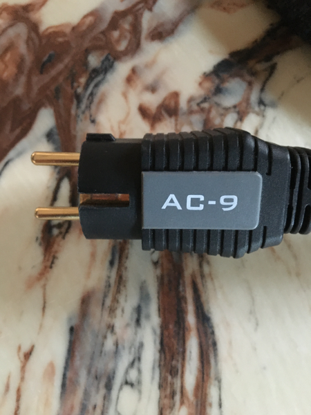 Pangea AC9 MKII - strömkabel 3m Pangea AC9 MKII - strömkabel 3m - Bild 2 av 3