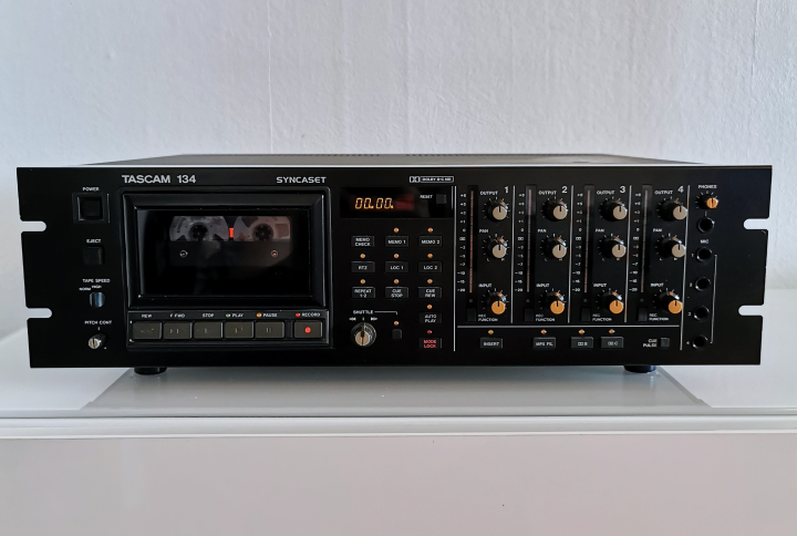 Tascam 134 Syncaset Kassettdäck 