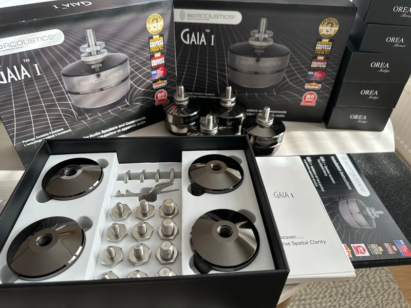8st IsoAcoustics Gaia 1 - Bild 4 av 5