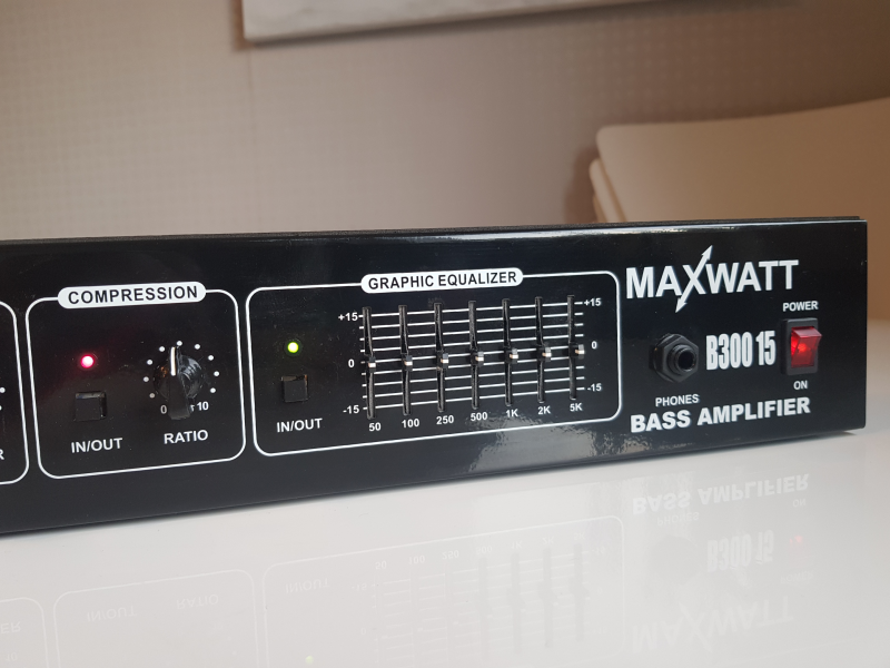 MAXWATT 300B  Ny Basförstärkare 300 Watt - Bild 7 av 14