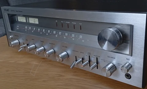 TEAC AG-5700 servad vintage reciver. TEAC AG-5700 servad vintage reciver.