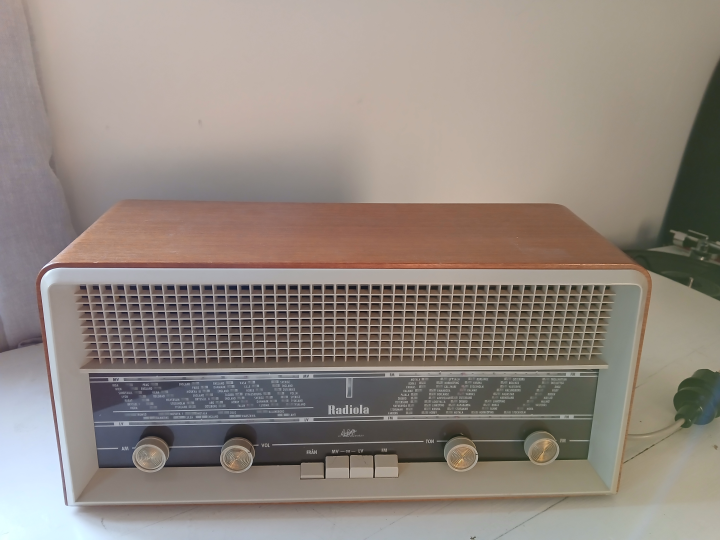 Radiola sonett svenska radioaktiebolaget