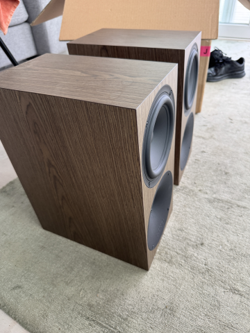 Buchardt S400 MKII Valnöt