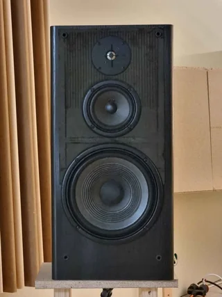 JBL LX600