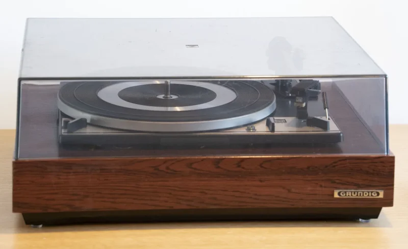 Dual 1216 - Helautomatisk skivspelare med 33 45 & 78 hastigheter - Bild 2 av 5