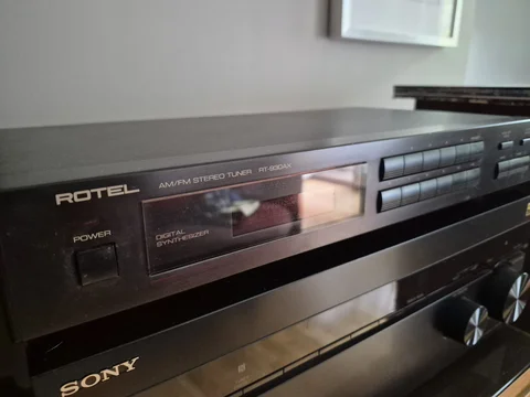 Rotel RT-930AX
