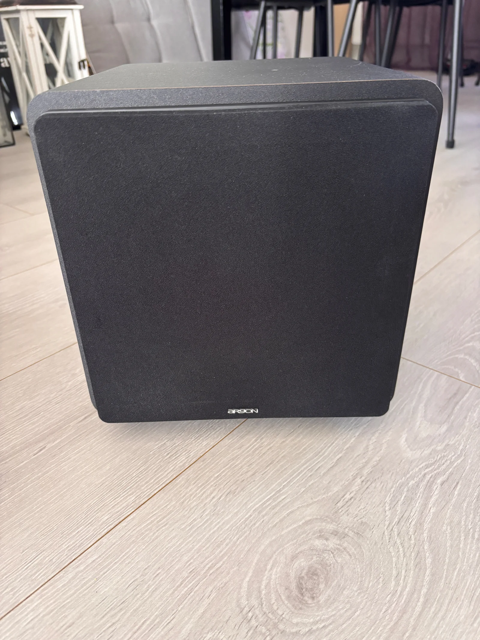 Argon Sub-840 aktiv subwoofer, svart
