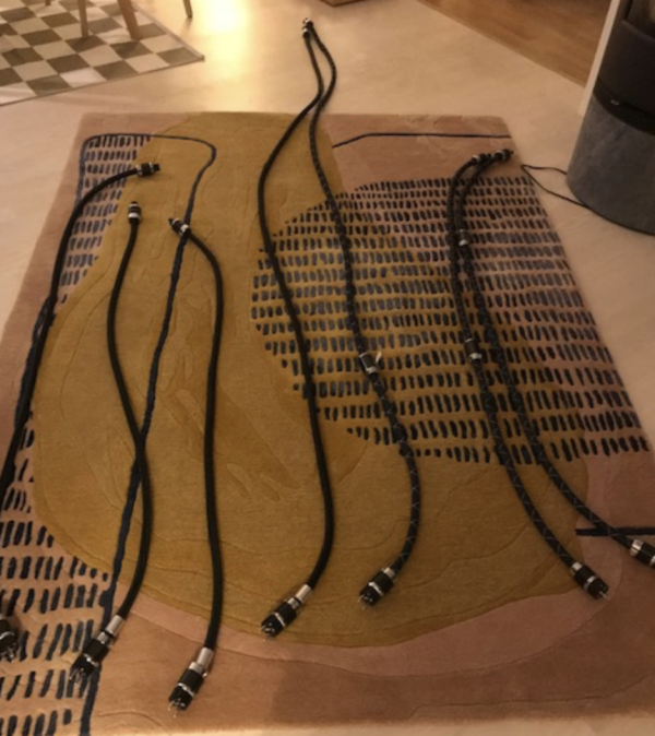 ""Furutech"" strömkablar  - Bild 1 av 1