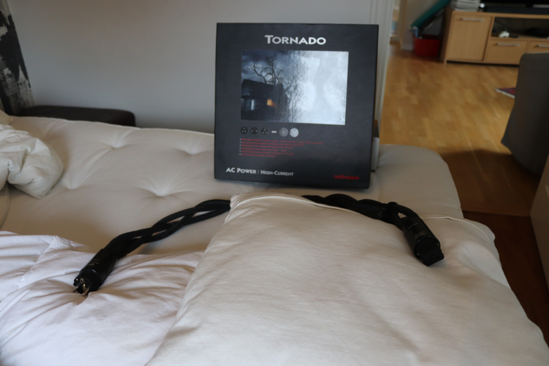 Nätkabel Audioquest Tornado, 1 meter, C19 kontakt - Bild 1 av 1