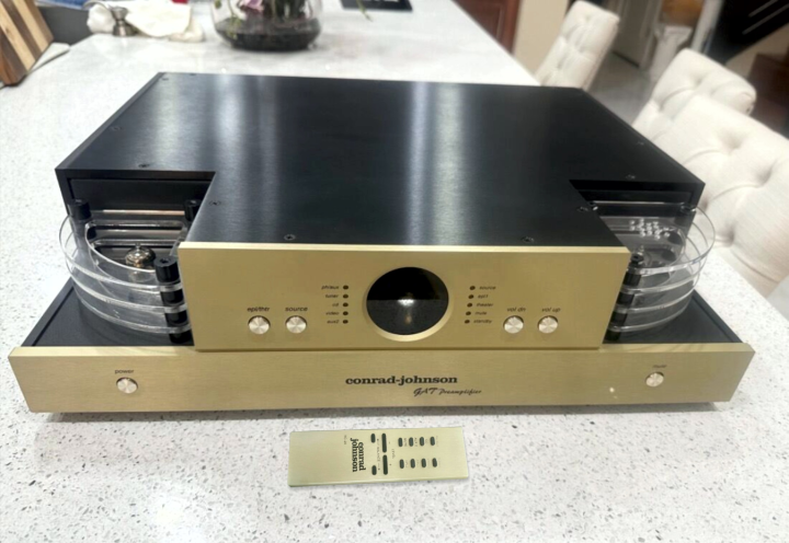 Conrad Johnson GAT 2 Preamplifier For sale 