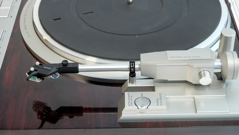 Denon DP-47F - Bild 4 av 4