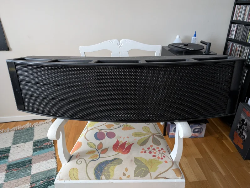 Martin Logan Logos center i bra skick - Bild 1 av 3