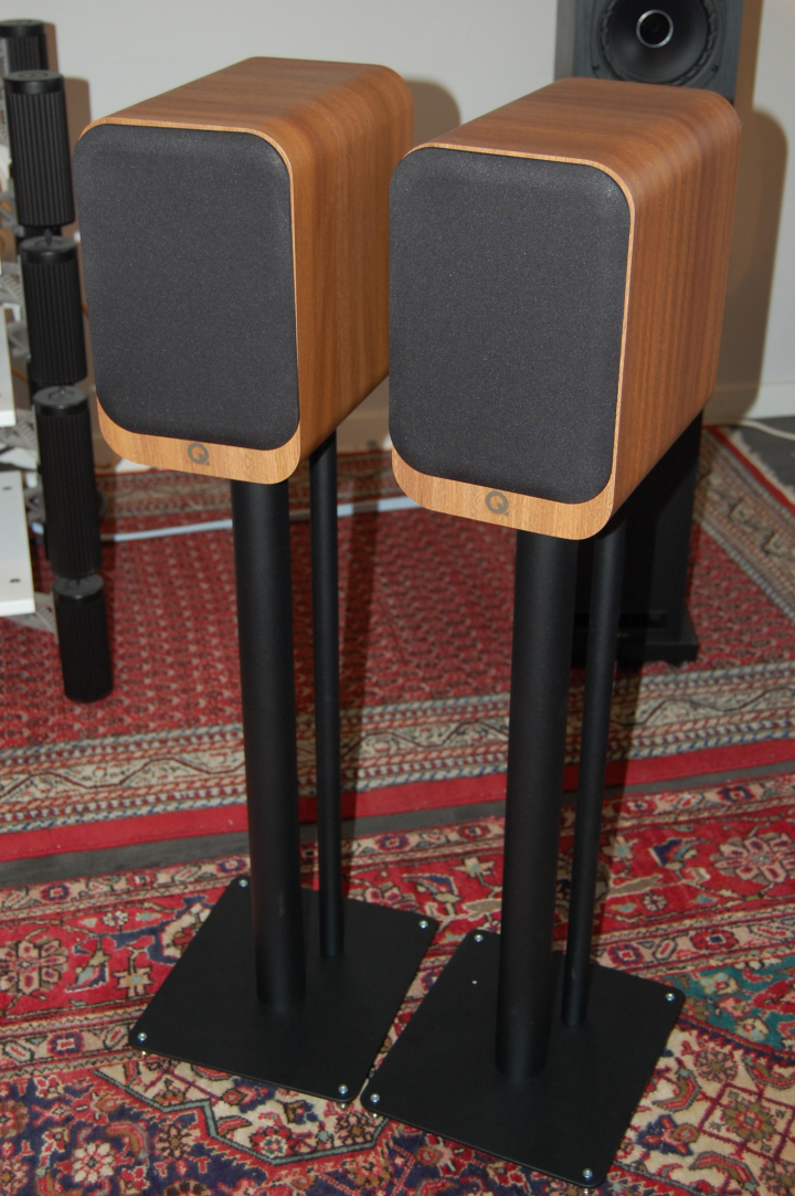 Q Acoustics 3020C ** Demo-ex **