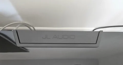 JL audio e112