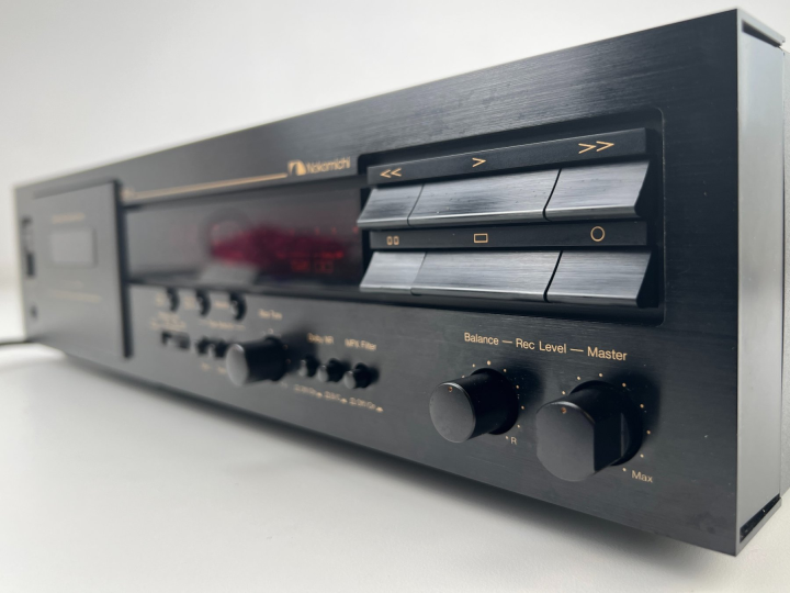 Nakamichi DR-2 Kassettdäck