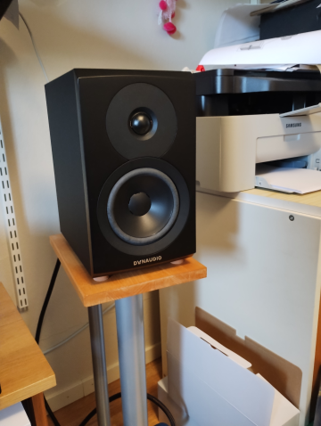 Dynaudio Emit 10