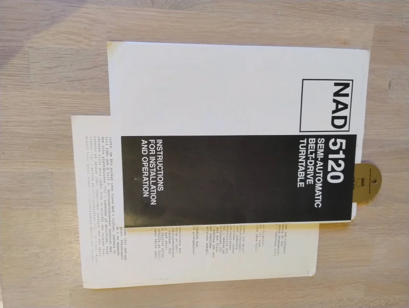 NAD 5120 med platta tonarmen NAD 5120 med platta tonarmen - Bild 4 av 4