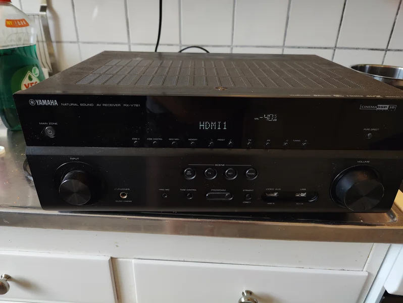 Yamaha rx-v781 defekt  - Bild 1 av 2