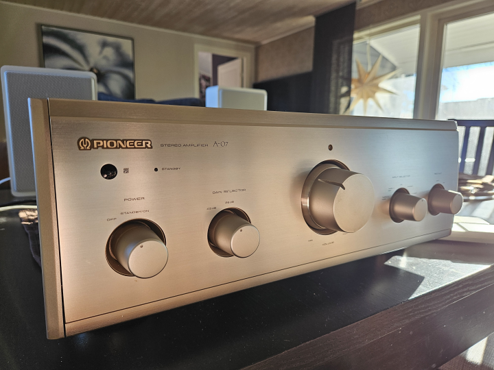 Pioneer A-07 säljes.