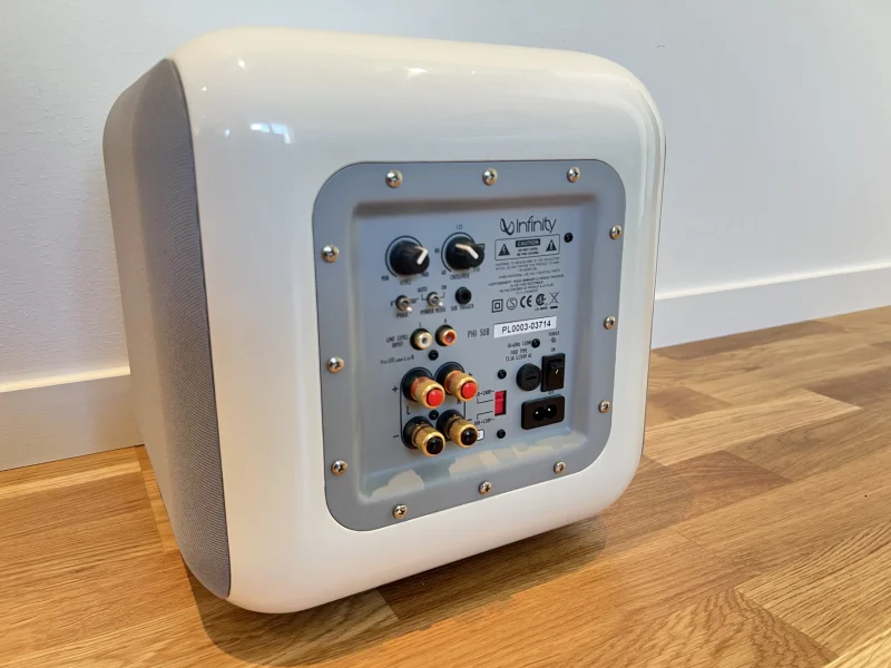 8-tums subwoofers fr&aring;n Infinity i v&auml;ldigt bra skick - Bild 4 av 4