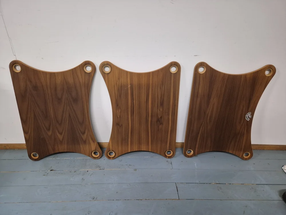 Solid Tech hyllor - Bild 1 av 4